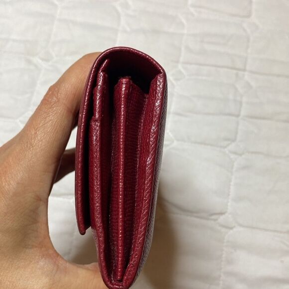 BVLGARI leather red wallet - Picture 10 of 12